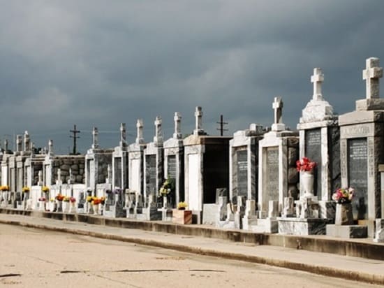 15 nghĩa trang rùng rợn nhất thế giới10
