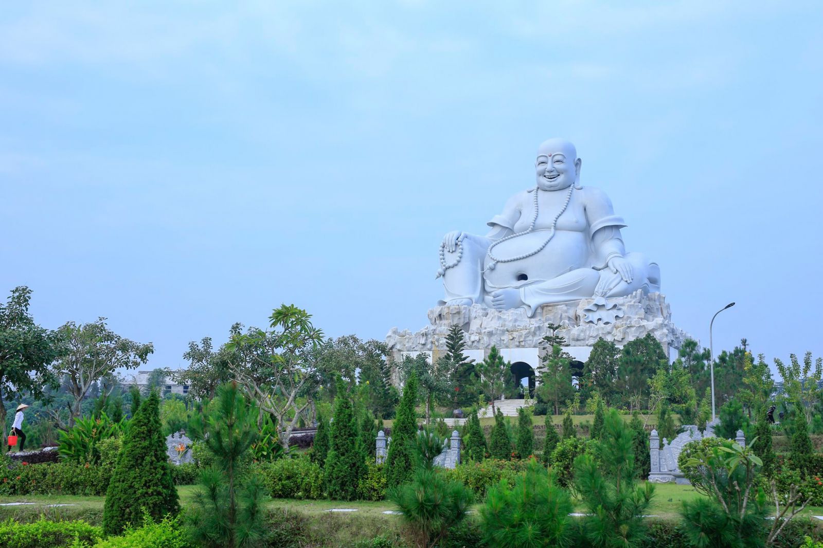 Tượng Phật Di Lặc - Công viên Thiên Đức 